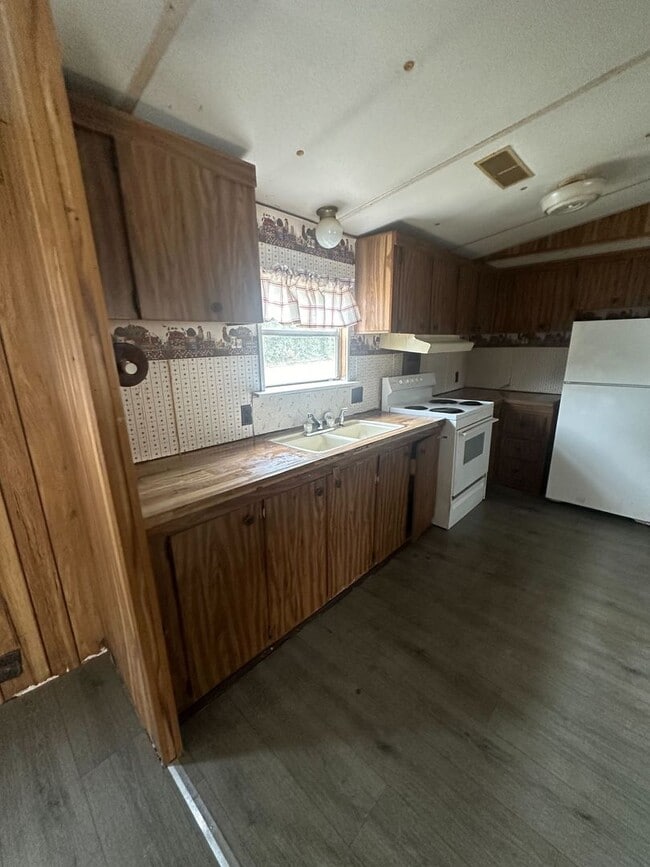 106 Courtillians Rd in Aiken, SC - Building Photo - Building Photo