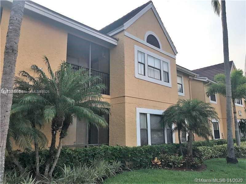 10440 SW 156th Ct in Miami, FL - Building Photo