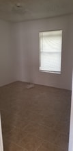 4222 Woodmanor Dr, Unit 1 in San Antonio, TX - Building Photo - Building Photo