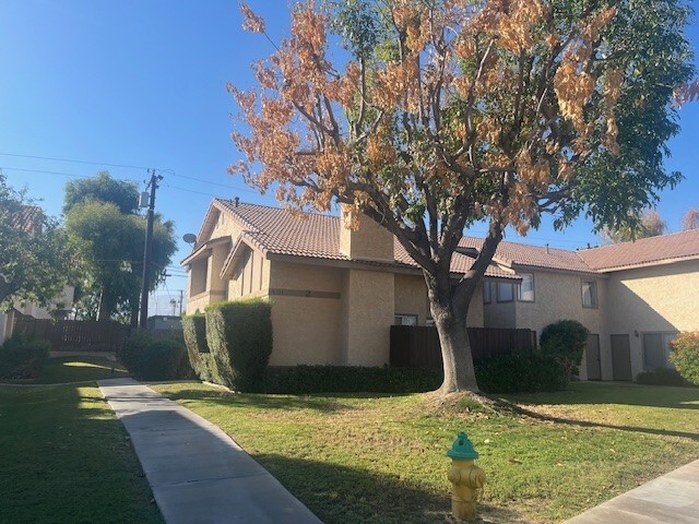 74533 Sagebrush Dr in Palm Desert, CA - Building Photo