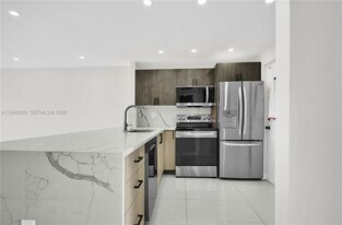 4141 Nautilus Dr in Miami, FL - Building Photo