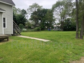 1302 W Lyons St in Mt. Pleasant, MI - Building Photo - Building Photo