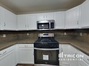 721 Valley Meadows Dr in Rio Rancho, NM - Foto de edificio - Building Photo