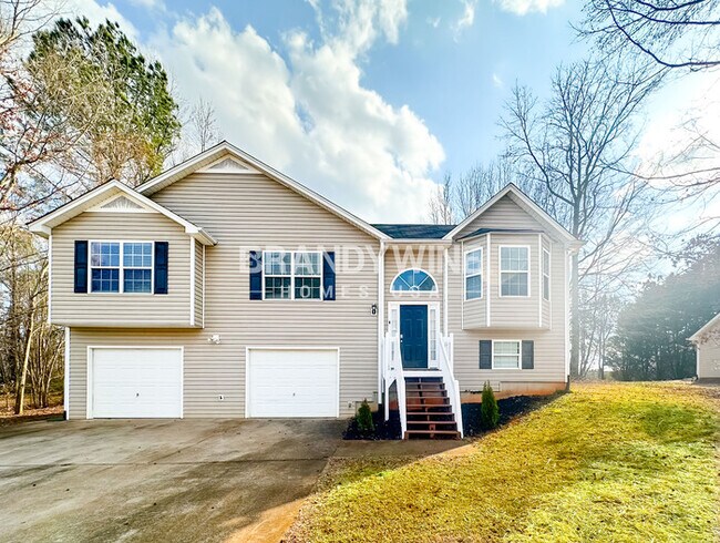 581 Twin Oaks Ln in Dallas, GA - Building Photo - Building Photo