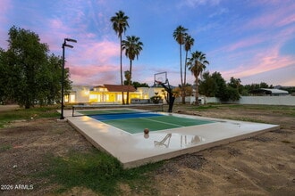 10111 E Cholla St in Scottsdale, AZ - Building Photo - Building Photo