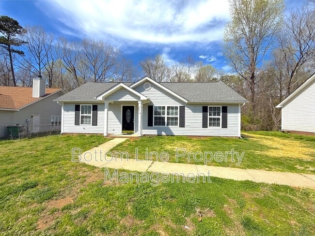 5812 Silver Eagle Dr in Charlotte, NC - Building Photo - Building Photo