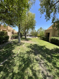 26 Mission Ct in Rancho Mirage, CA - Foto de edificio - Building Photo