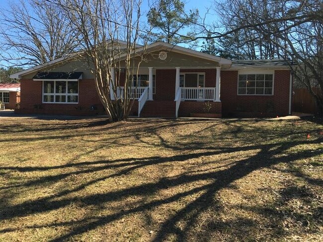 property at 1921 Atlanta Hwy