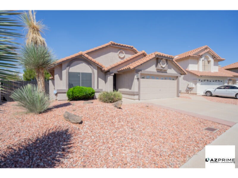 6738 W Wescott Dr in Glendale, AZ - Building Photo