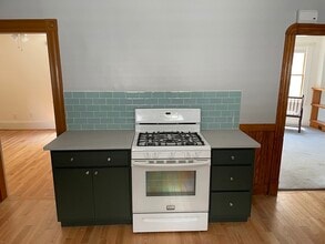 24 Gold Star Rd, Unit 1 in Cambridge, MA - Foto de edificio - Building Photo