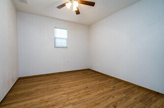 1715 Maud St in Houston, TX - Foto de edificio - Building Photo