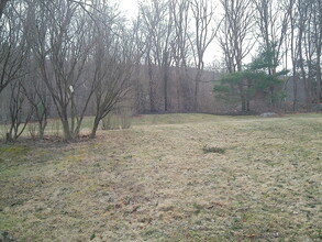 11 Embassy Dr in Haddam, CT - Building Photo - Building Photo