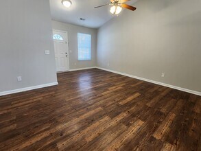 111 Goldfinch Ct in Piedmont, SC - Building Photo - Building Photo