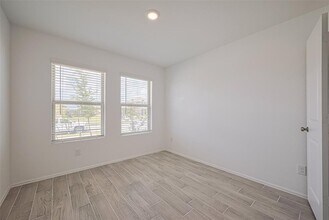 9603 Fulvetta Briar Ct in Baytown, TX - Building Photo - Building Photo