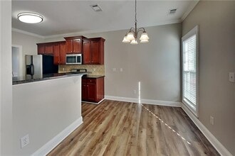 412 Oscar Way in Dallas, GA - Foto de edificio - Building Photo