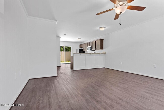 512 Pate Dr in Midway Park, NC - Building Photo - Building Photo