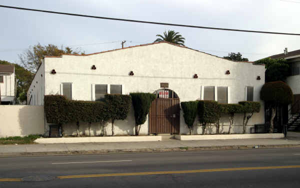 5124 S Main St in Los Angeles, CA - Building Photo - Building Photo