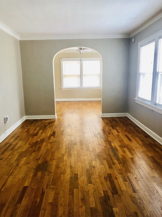 1114 W 45th St-Unit -3 in Kansas City, MO - Building Photo