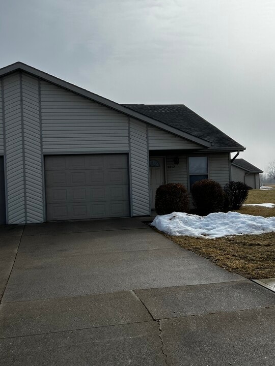 1312 Tully Dr, Unit 1312 Tully in Sidney, OH - Building Photo