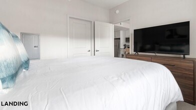 1216 N Atlantic Ave, Unit 430 in Daytona Beach, FL - Building Photo - Building Photo