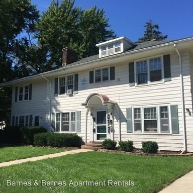 211 N Adams St in Ypsilanti, MI - Foto de edificio