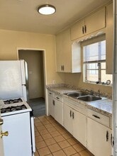 605 N Swan Rd in Tucson, AZ - Building Photo - Building Photo