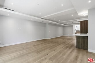 11769 Bellagio Rd in Los Angeles, CA - Building Photo - Building Photo