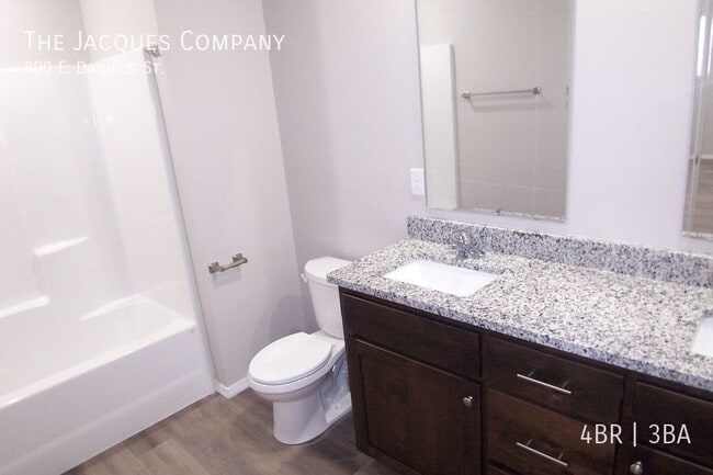 800 E Daniels St in Ozark, MO - Building Photo - Building Photo