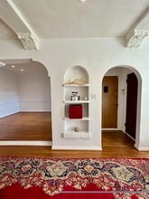 8673 W Olympic Blvd, Unit 8673 in Los Angeles, CA - Building Photo - Building Photo