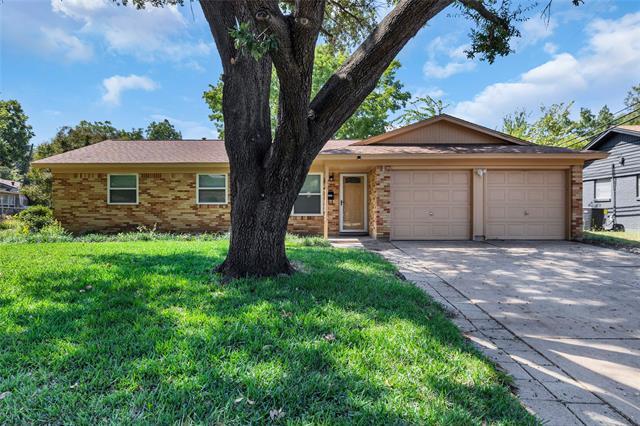 property at 205 NW Jill Ann Dr