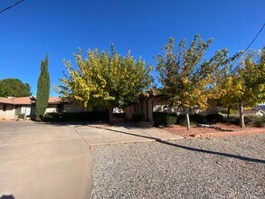 75 E 800 S-Unit -Unit C in Ivins, UT - Building Photo - Building Photo