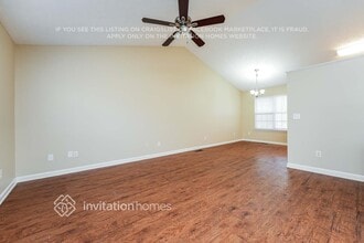 6827 Summit View Dr in Flowery Branch, GA - Building Photo - Building Photo