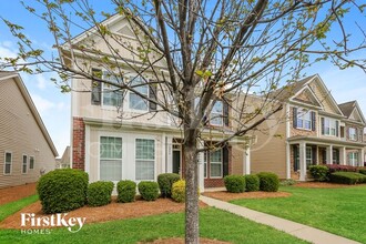 1006 Garden Oak Dr in Indian Trail, NC - Building Photo - Building Photo