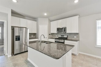 6827 Scarlet Sagebrush St in Katy, TX - Foto de edificio - Building Photo