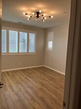 33045 Powell Ln in Winchester, CA - Building Photo - Building Photo