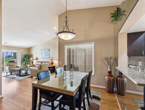 651 Vista Lago Cir N in Palm Desert, CA - Building Photo - Building Photo