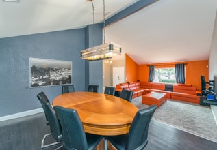 3954 Keystone Ct in Las Vegas, NV - Building Photo - Building Photo