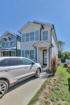 630 Waco Dr in Nashville, TN - Building Photo