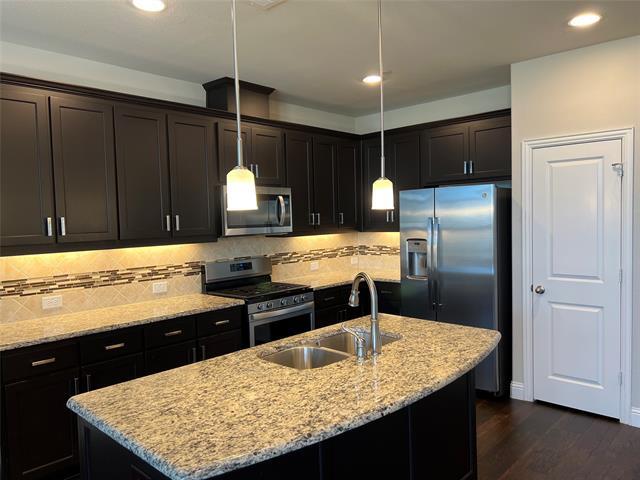 2300 Southwick Dr in Lewisville, TX - Building Photo - Building Photo