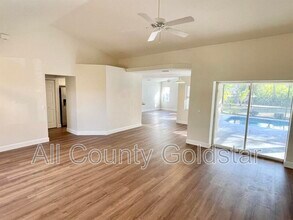 2485 Traverse Ave in North Port, FL - Building Photo - Building Photo