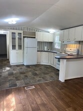 21321 Crawford Lake Rd in Laurel Hill, NC - Building Photo - Building Photo