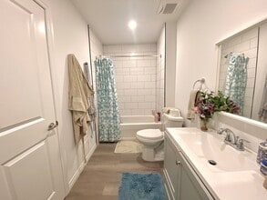 16 West Avenue S in Hamilton, ON - Building Photo - Building Photo