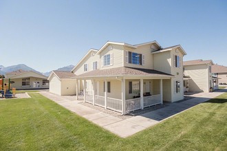 Mountain View Apartments in Hamilton, MT - Building Photo - Building Photo