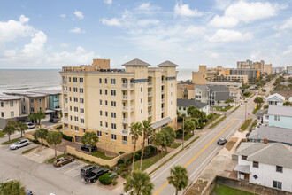 Serena Point Condominiums in Jacksonville Beach, FL - Building Photo - Building Photo