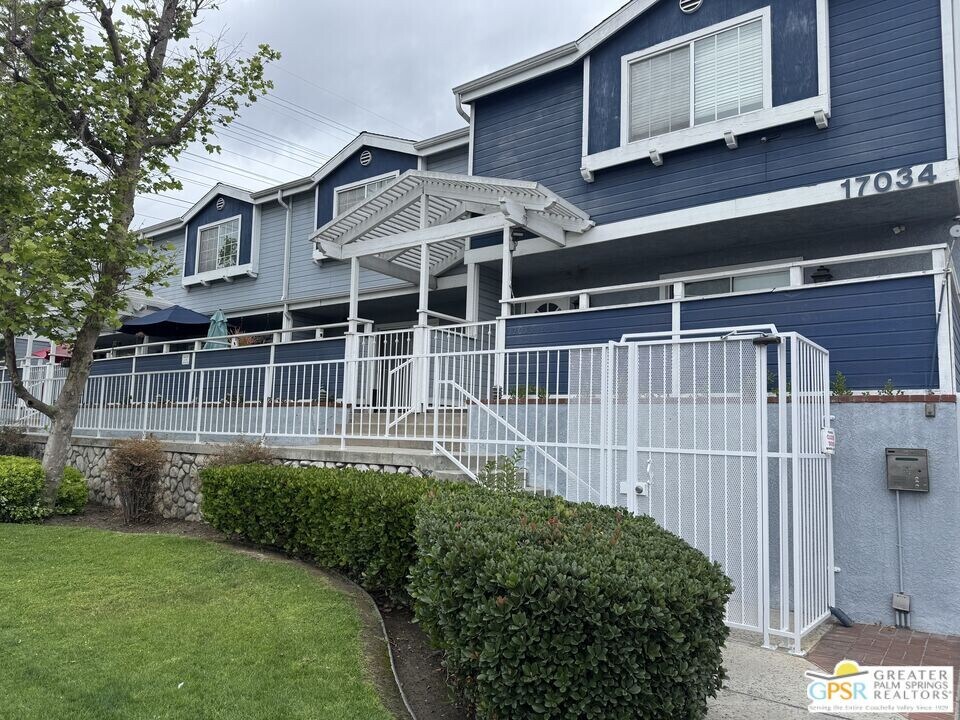 17042 Downey Ave in Bellflower, CA - Building Photo