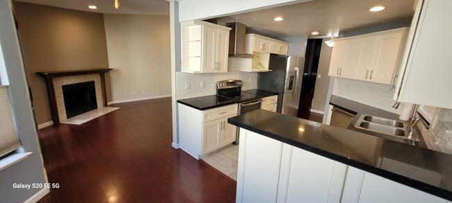 185 Mohave Common-Unit -185 in Fremont, CA - Building Photo - Building Photo