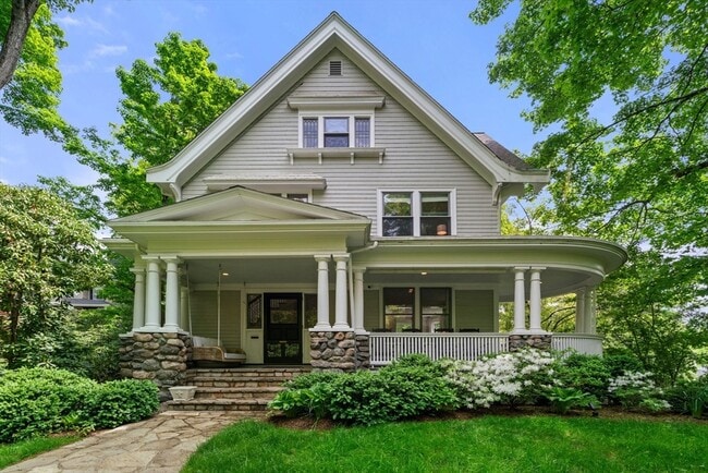 property at 23 Chestnut St