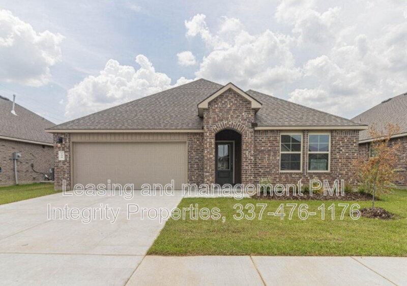 136 Romain Picard Dr in Maurice, LA - Foto de edificio