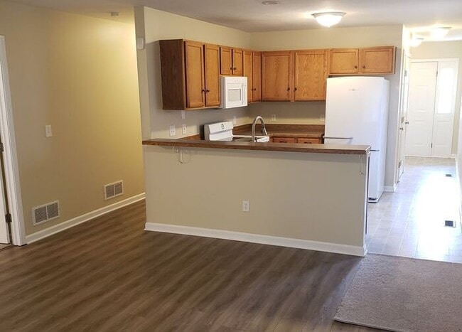 923 Reed Ave in Akron, OH - Building Photo - Building Photo