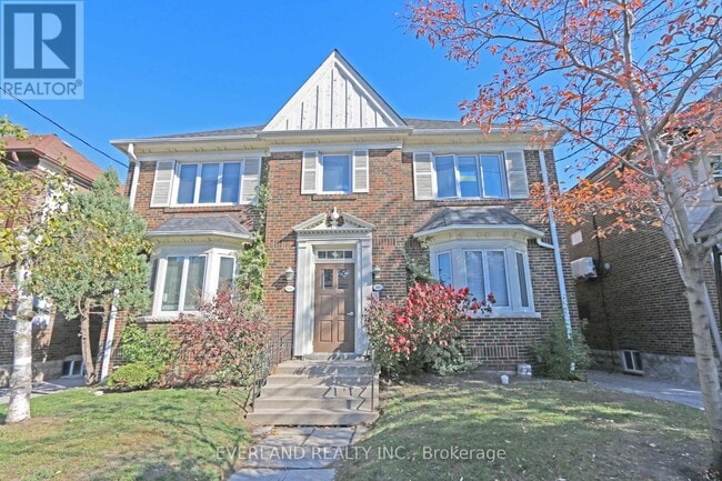 property at 1751 Bayview Ave